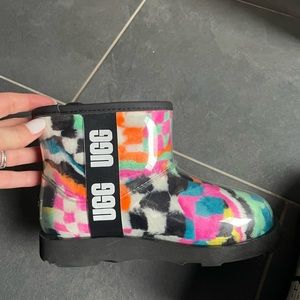 Kids Classic Clean Mini UGG checks/black multi color size US 1. Worn one time.